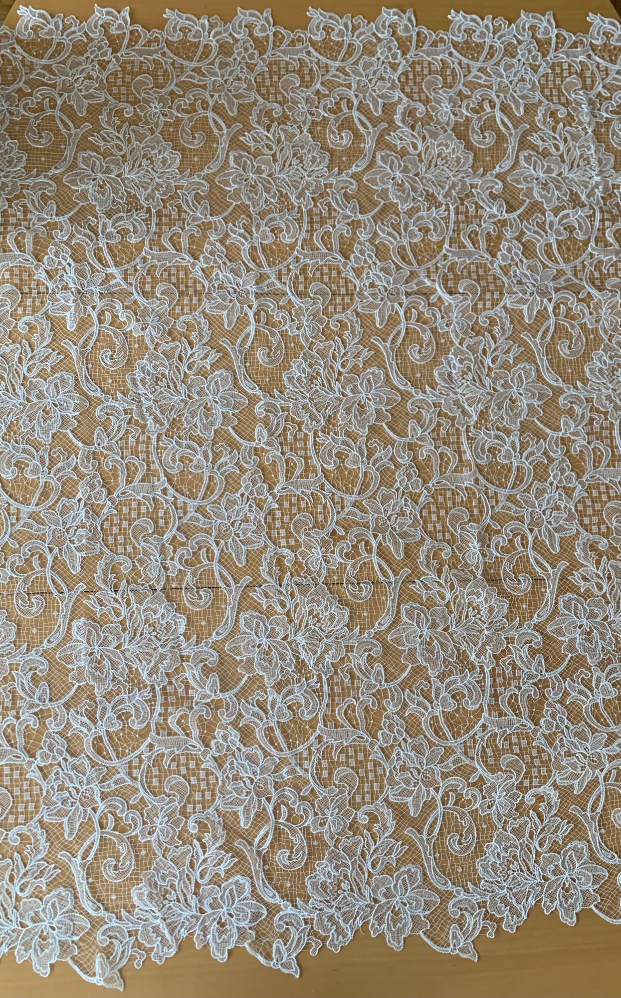 delikatna koronka ślubna off white w stylu klockowym delikatna koronka ślubna off white w stylu klockowym